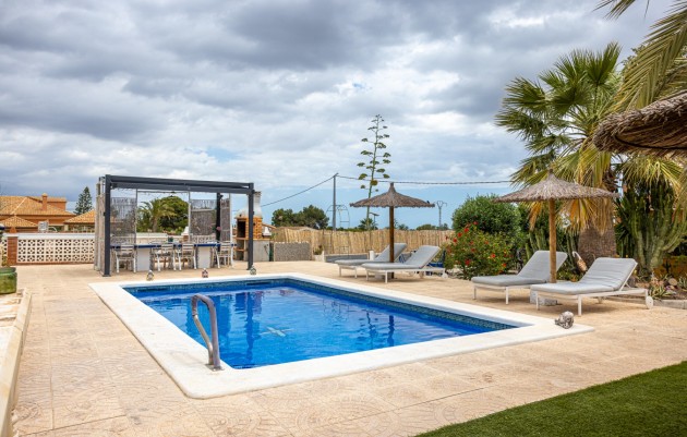 Country Property/Finca - Resale - Albatera - Albatera