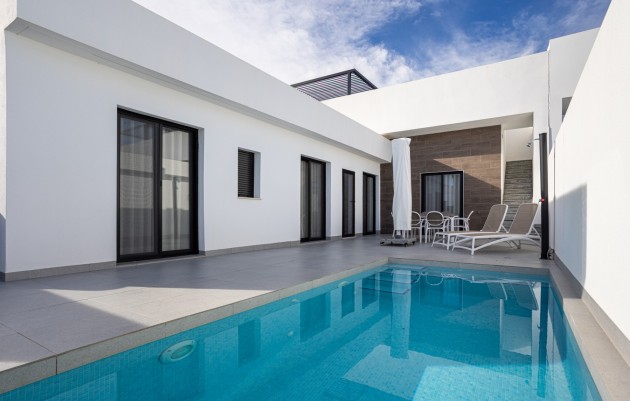 Detached Villa - Herverkoop - Torre Pacheco - WOW-54541