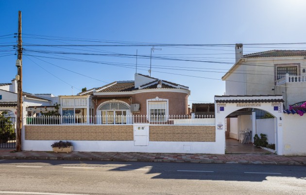 Detached Villa - Revente - Torrevieja - Urbanización San Luis