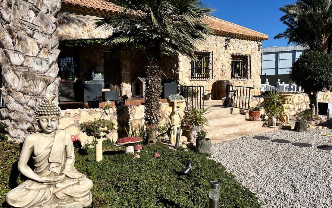 Herverkoop - country house - Fortuna