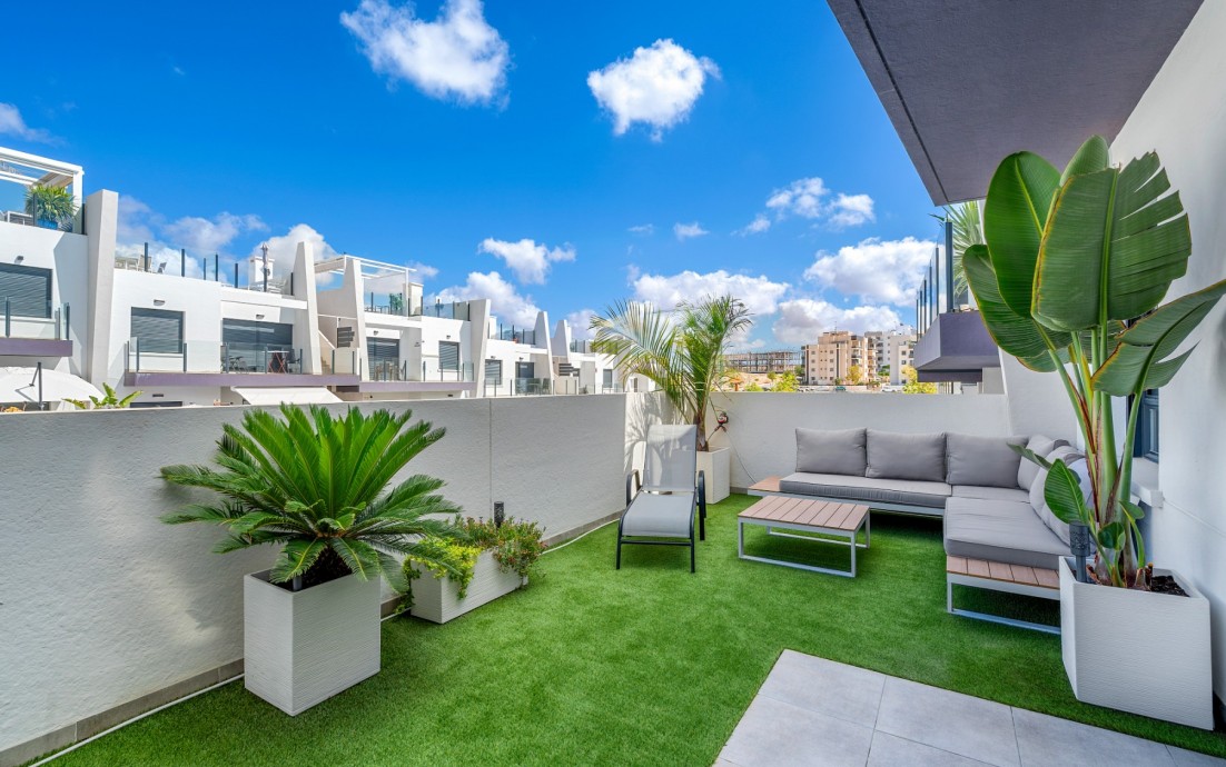 Resale - 1. Apartment / flat - San Miguel de Salinas - Urbanizaciones