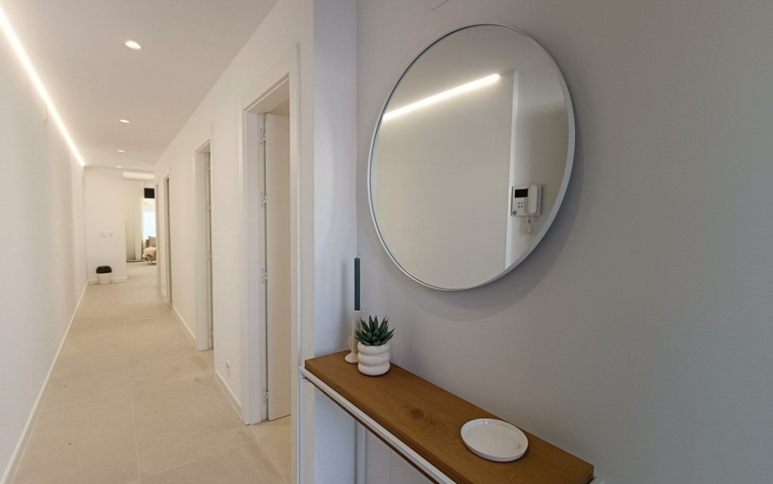 Resale - Villa - El Chaparral