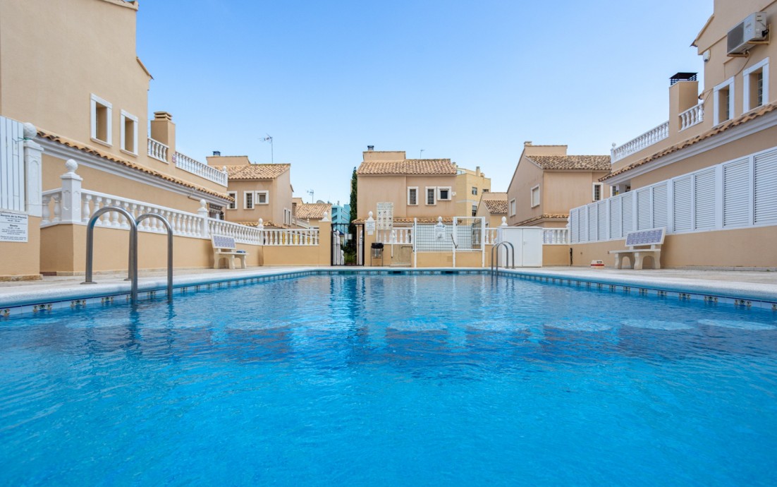 Resale - Villa - Guardamar del Segura