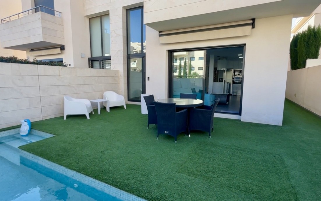 Resale - Villa - Los Dolses