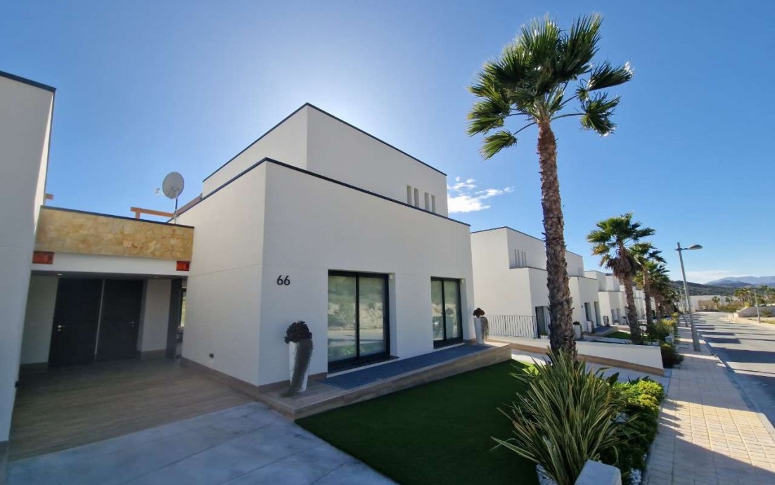 Resale - Villa - Monforte del Cid - Font del Llop