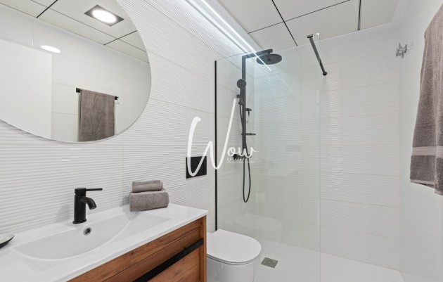 Resale - Apartment - Ground Floor - Punta Prima