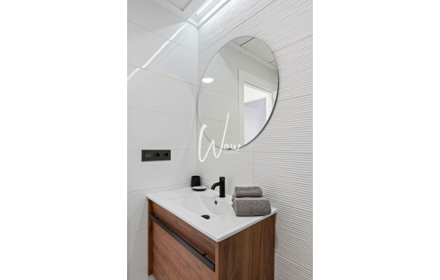 Resale - Apartment - Ground Floor - Punta Prima