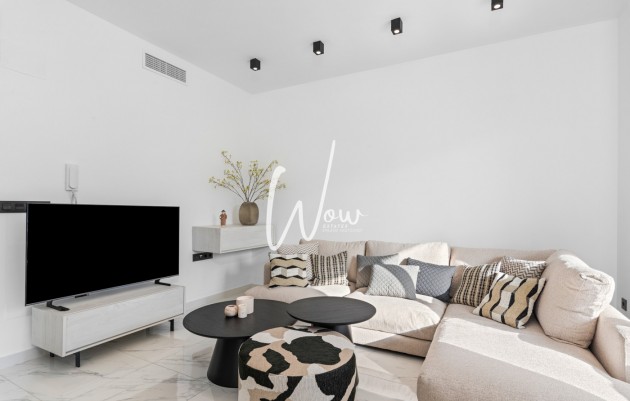 Resale - Apartment - Ground Floor - Punta Prima