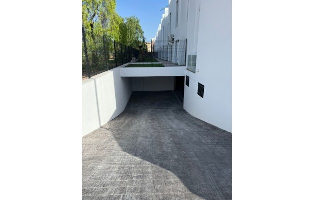 Resale - Apartment - Ground Floor - Punta Prima