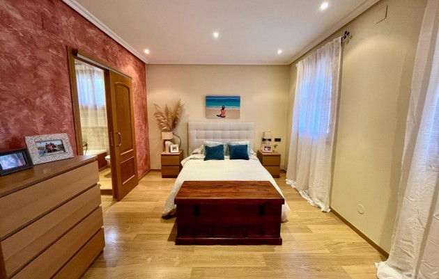 Resale - country house - El Esparragal