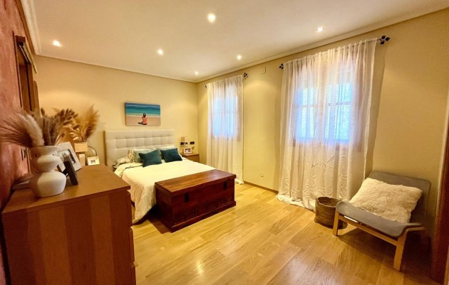 Resale - country house - El Esparragal