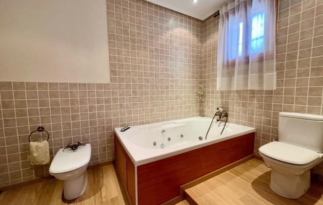 Resale - country house - El Esparragal