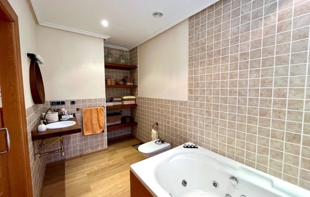 Resale - country house - El Esparragal