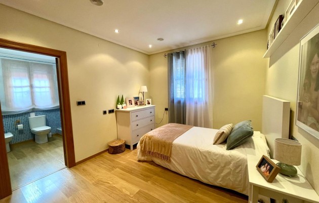 Resale - country house - El Esparragal