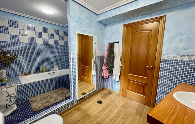 Resale - country house - El Esparragal