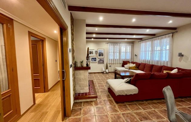 Resale - country house - El Esparragal