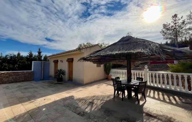 Resale - country house - El Esparragal