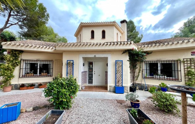 Resale - Villa - Algorfa
