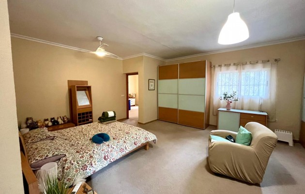 Resale - Villa - Algorfa