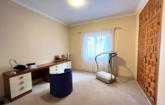 Resale - Villa - Algorfa