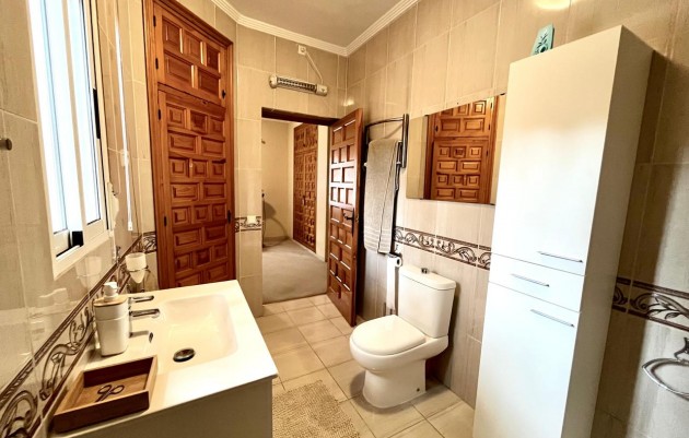 Resale - Villa - Algorfa