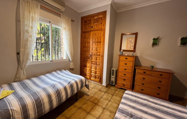 Resale - Villa - Algorfa