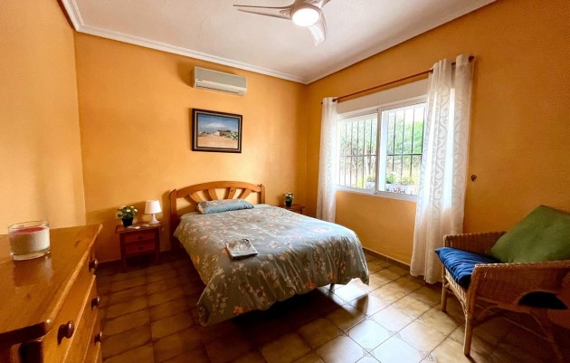 Resale - Villa - Algorfa