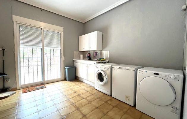 Resale - Villa - Algorfa