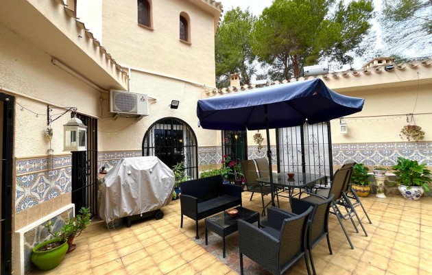 Resale - Villa - Algorfa