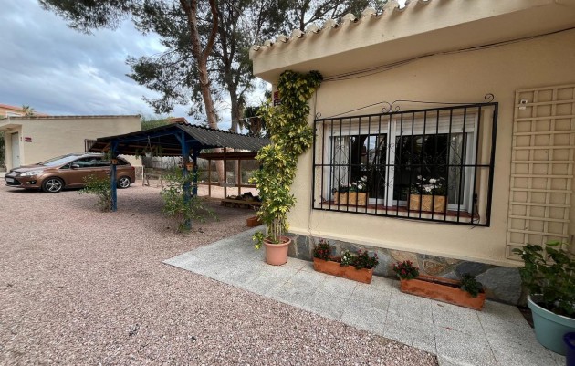 Resale - Villa - Algorfa