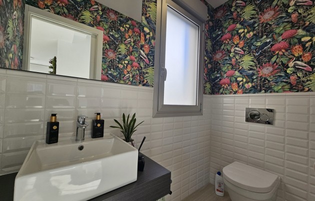 Herverkoop - Villa - Cabo Roig