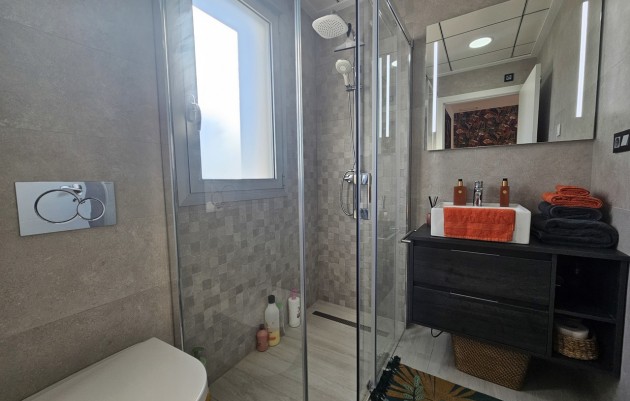 Herverkoop - Villa - Cabo Roig