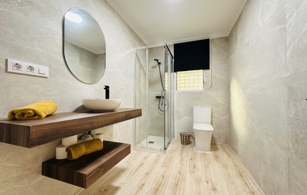 Resale - Villa - Orihuela