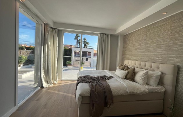 Resale - Villa - La Siesta