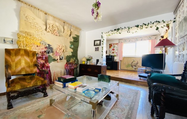 Resale - Villa - La Zenia