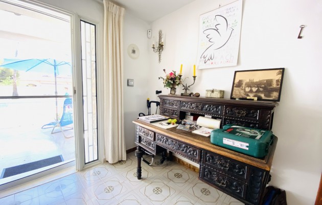 Resale - Villa - La Zenia