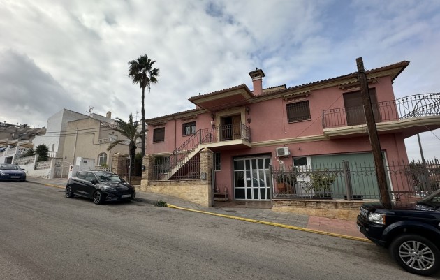 Herverkoop - Commercieel - San Miguel de Salinas