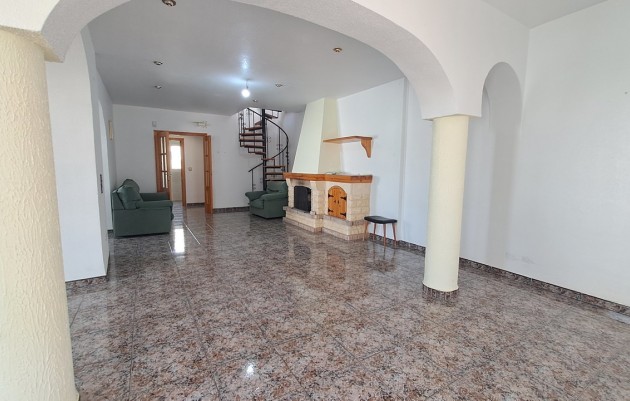 Resale - Villa - Villamartin
