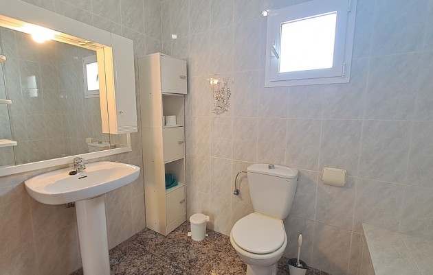 Resale - Villa - Villamartin