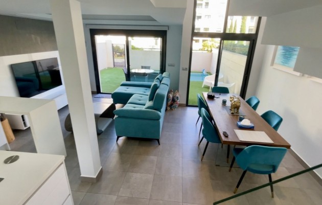 Resale - Villa - Los Dolses