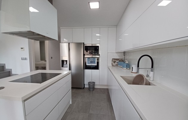 Resale - Villa - Los Dolses