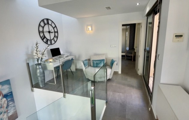 Resale - Villa - Los Dolses