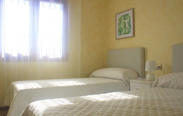 Resale - Villa - Los Altos