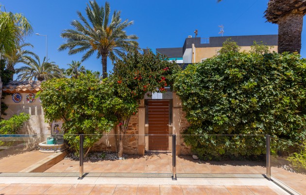 Herverkoop - Villa - Orihuela - Orihuela Costa