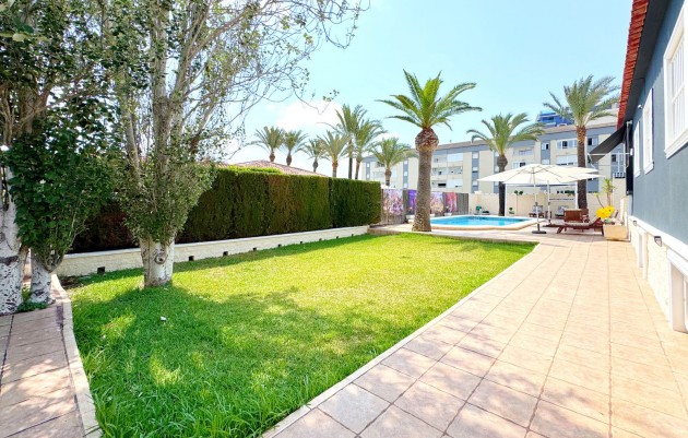 Resale - Villa - Torrevieja - Rocio del Mar