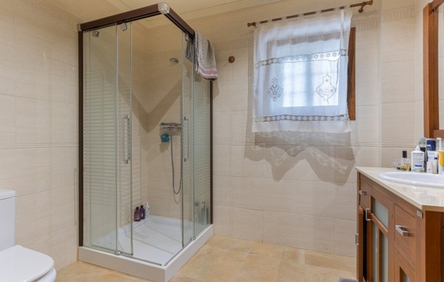 Herverkoop - Detached Villa - Los Montesinos - La herrada