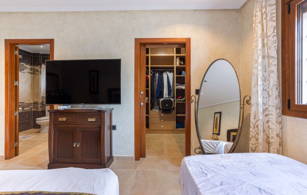 Herverkoop - Detached Villa - Los Montesinos - La herrada