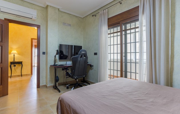 Herverkoop - Detached Villa - Los Montesinos - La herrada