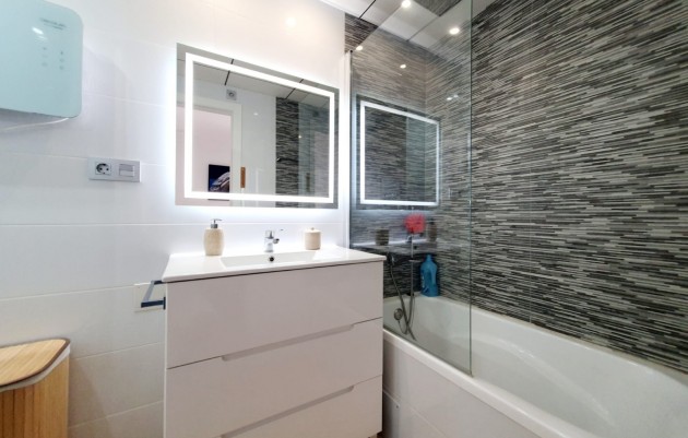 Venta - Apartamento - Orihuela Costa - Villamartín-Las Filipinas