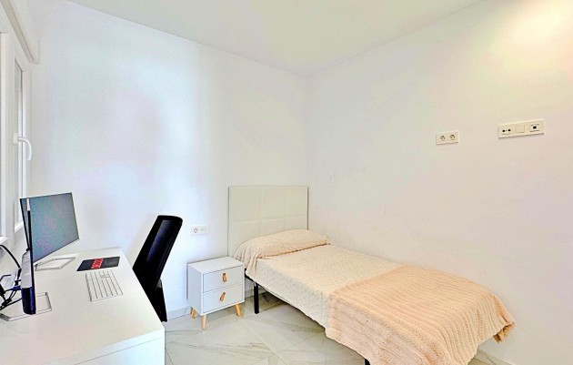 Herverkoop - Herenhuis - Torrevieja - Los Balcones